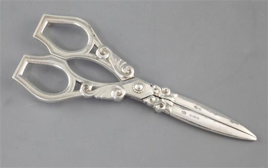 A pair of early 1920s Georg Jensen sterling silver acorn? pattern grape shears, pattern no. 141, 15cm.